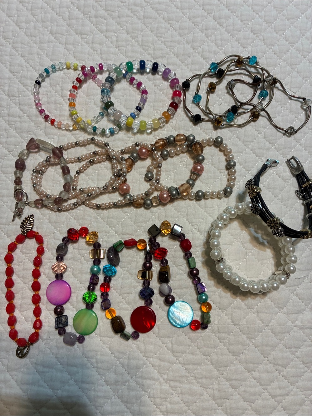 Assorted Women’s Beaded Bracelet Set – Multicolor